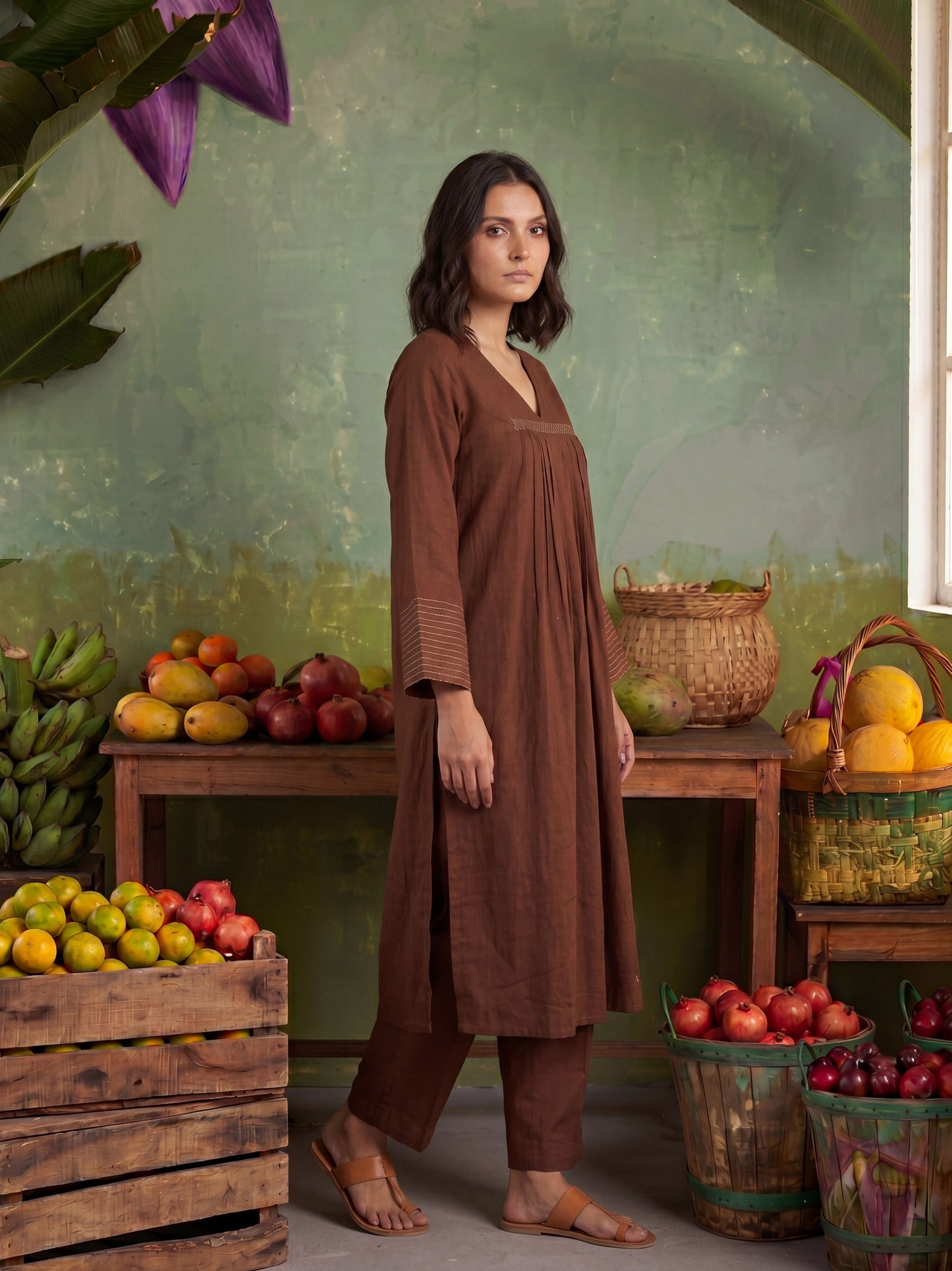 THE EARTHY LINEAR SET