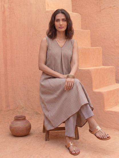 THE CHECKERED CASCADE KURTA SET