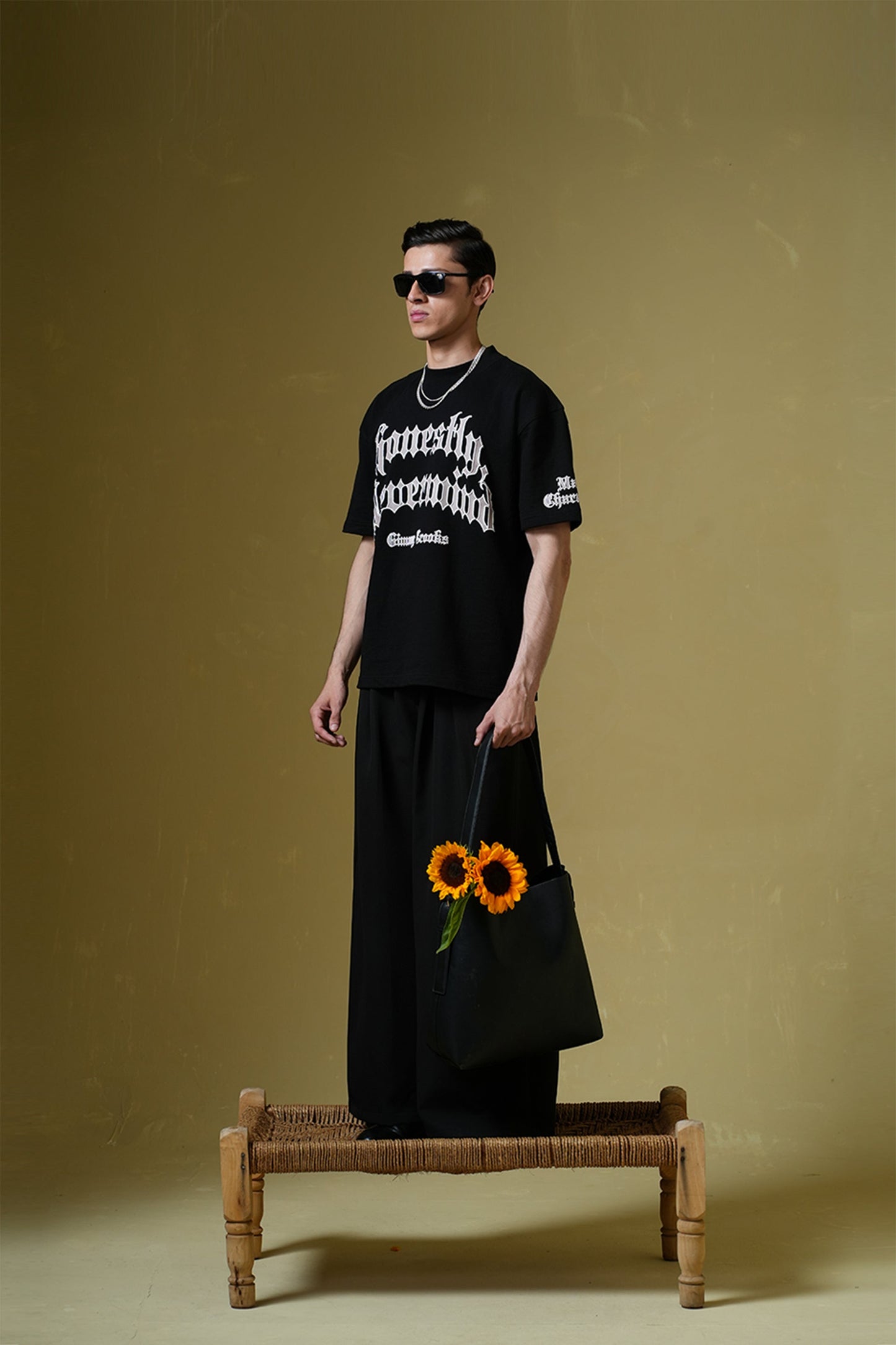 Nevermind Printed Black Oversized T-Shirt