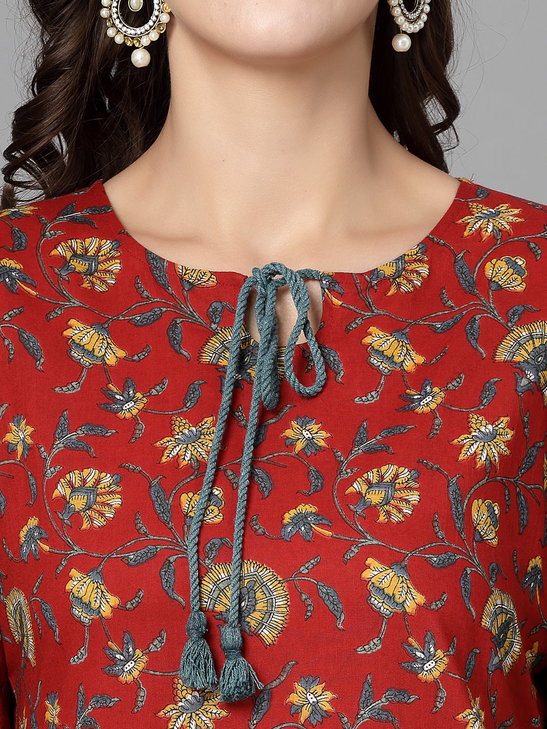Women Red Floral Printed Tie-Up Neck Kurta Krya