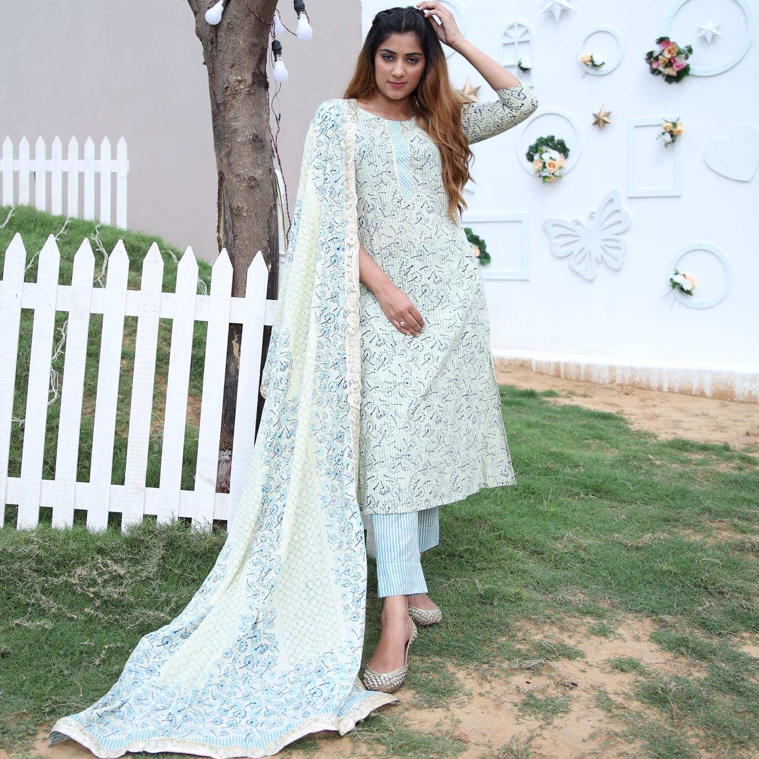 Blue Falling Flower Suit Set - Ambraee