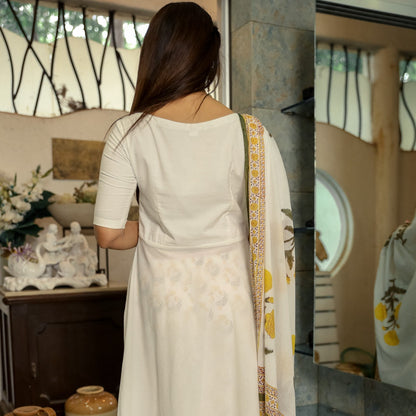 White Daisy Suit