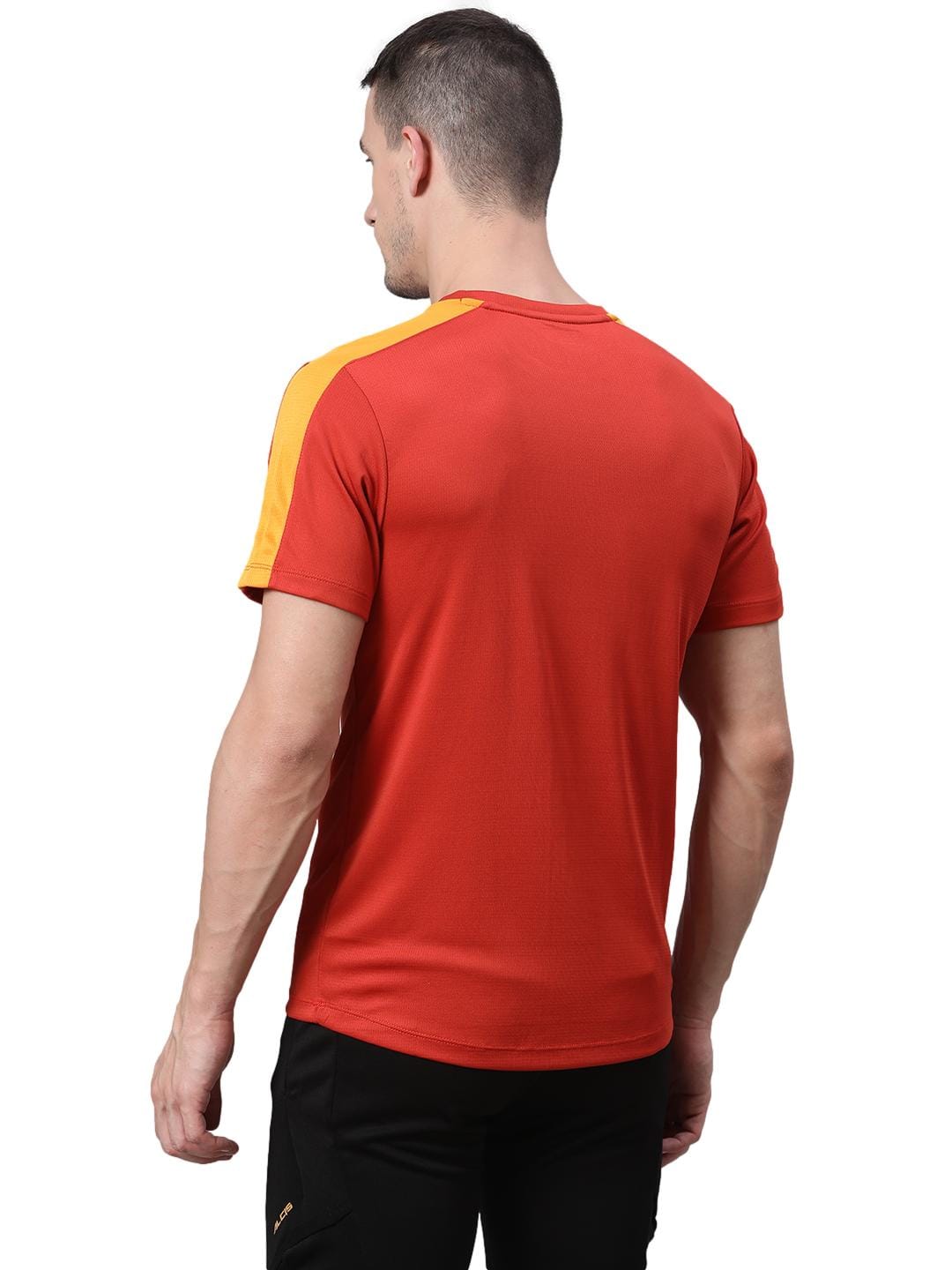 Alcis Men Rust Red Solid Round Neck Training T-shirt