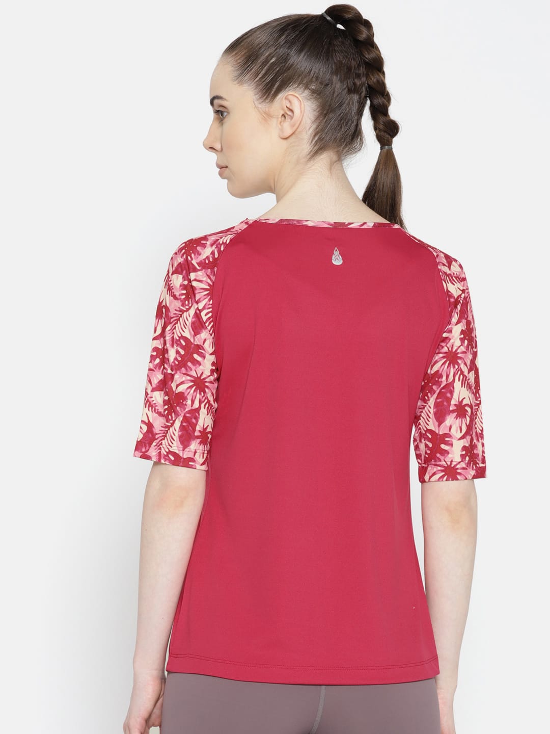 Alcis Women Pink Solid Round Neck Yoga T-shirt