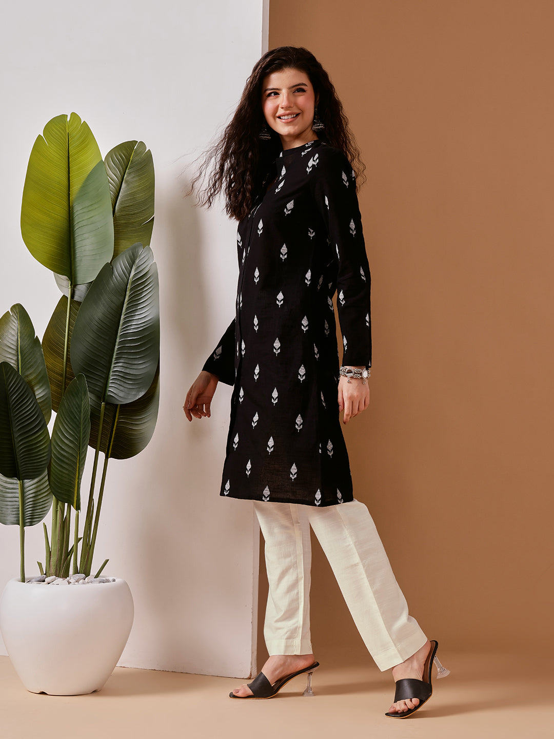 Barara Black Ikat Print Kurta