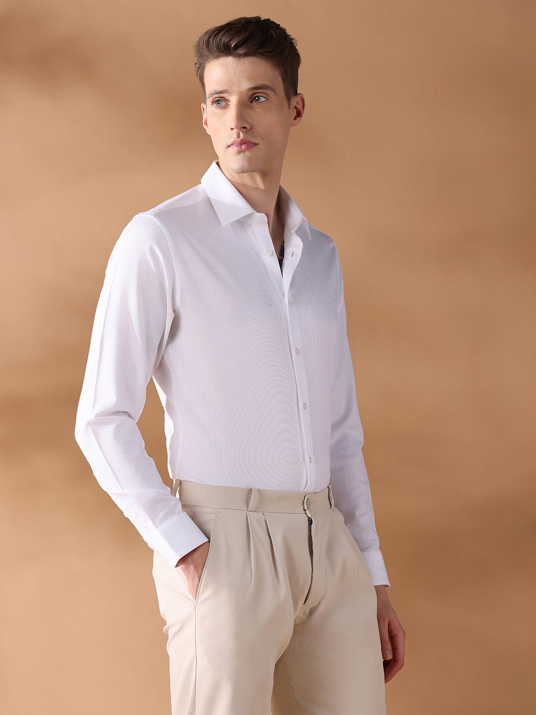 White Slim Fit Solid Formal Shirt for Men (FIANO)
