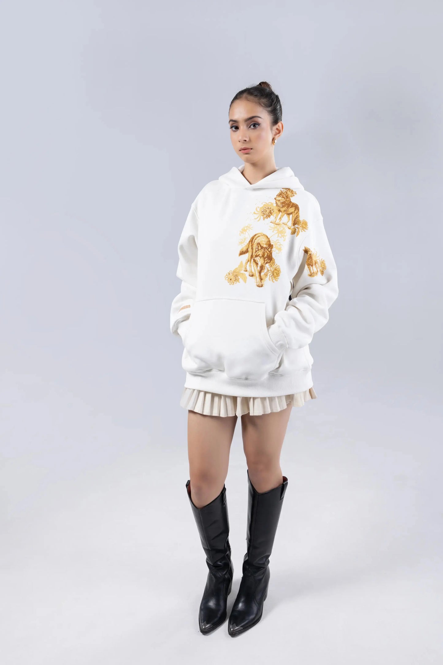 Lone Howl Printed White Hoodie Off Sinners