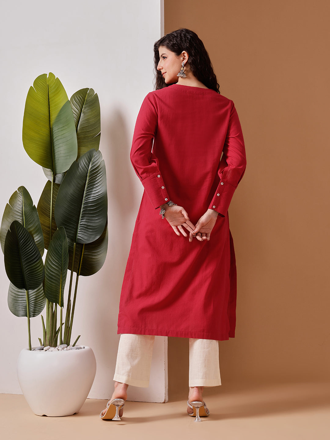 Barara Women’s Peach Embroidered Kurta