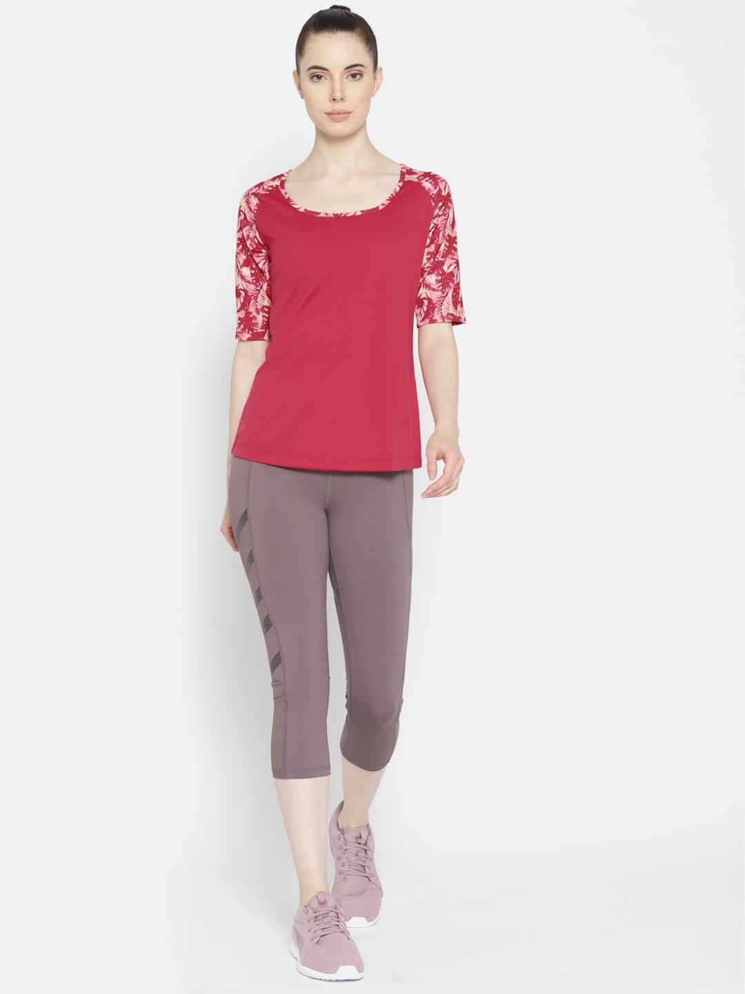 Alcis Women Pink Solid Round Neck Yoga T-shirt
