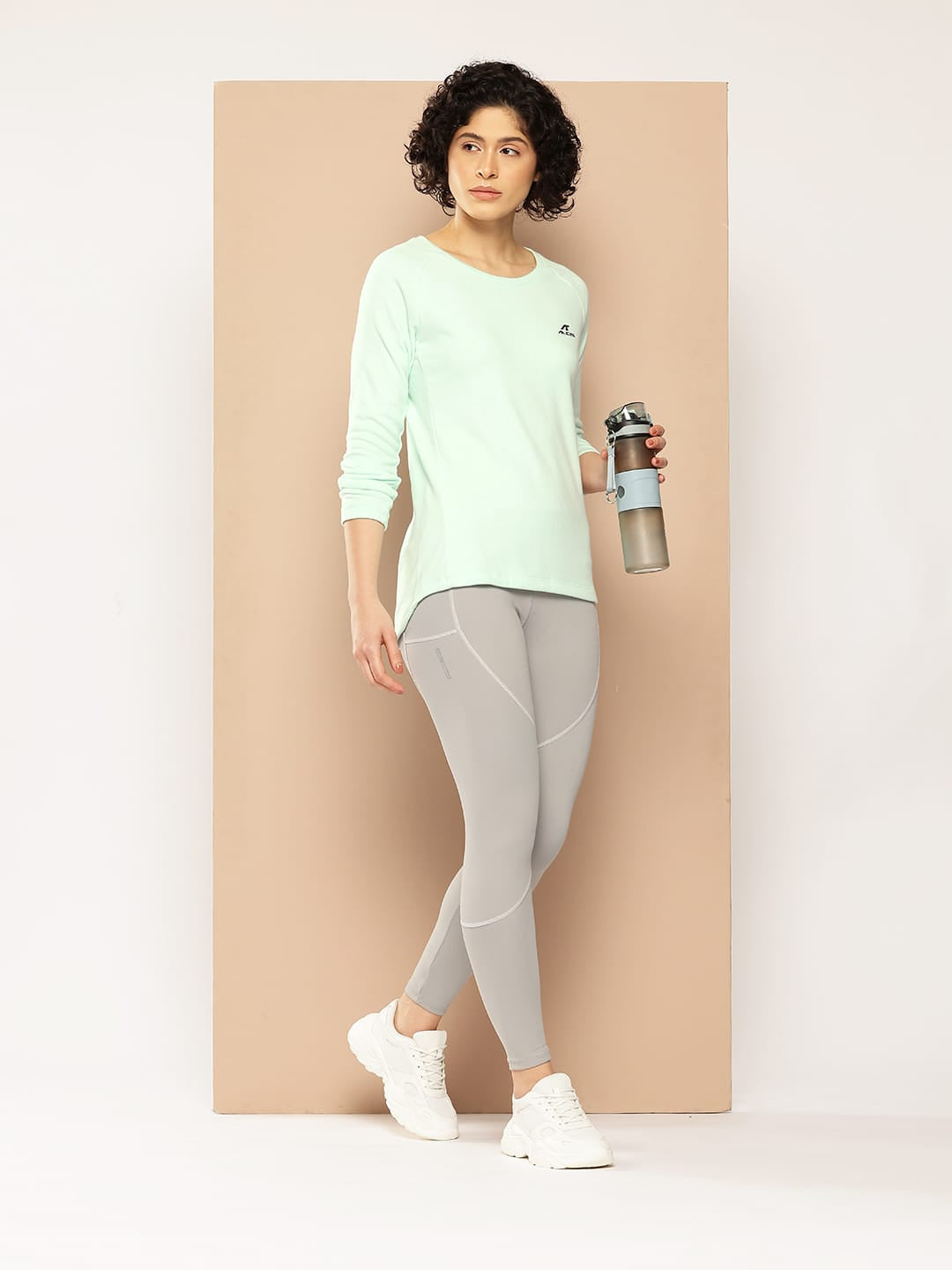 ALCIS WOMEN SWEAT 1