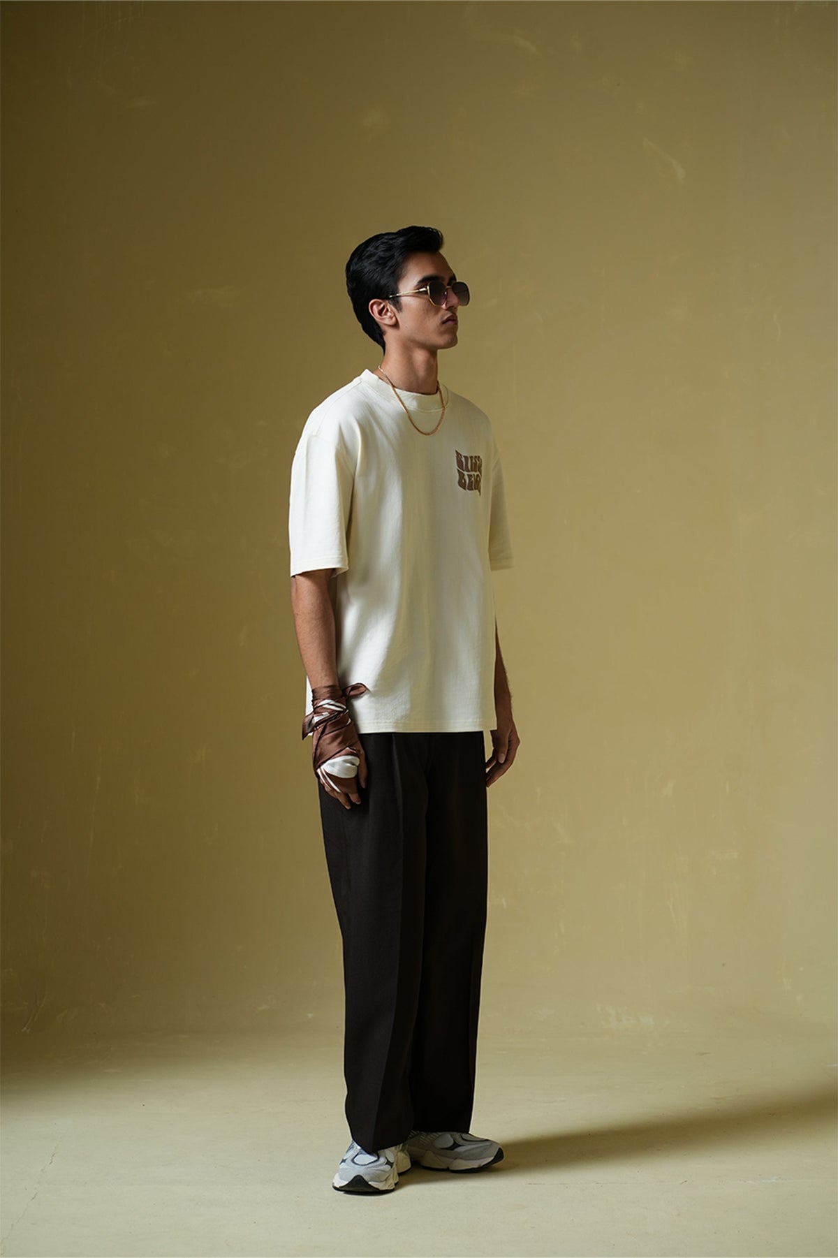 Siesta Beach Printed Oversized Beige T-Shirt Main Character