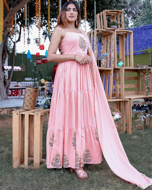 Peach Tier With Dupatta