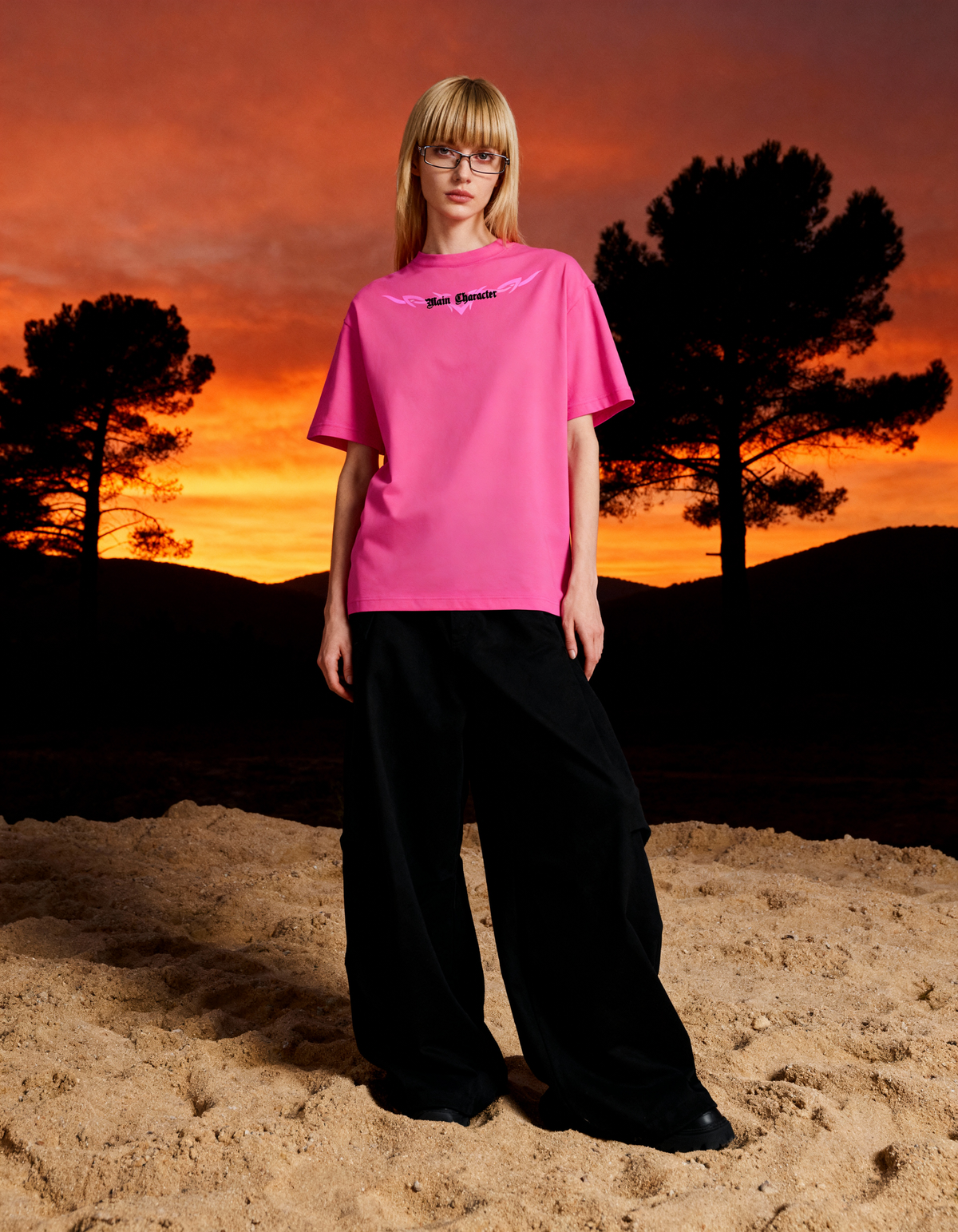 Germanica Printed Pink Oversized T-Shirt Main Character