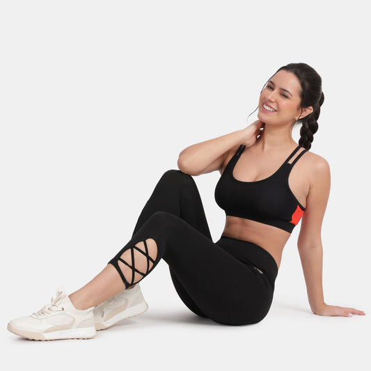 Envie Hugged Fit 3/4th Length Criss Cross Capri Pant