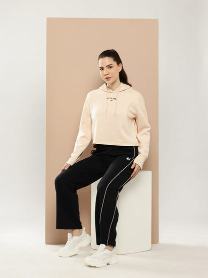COSY STRETCH HOODIE