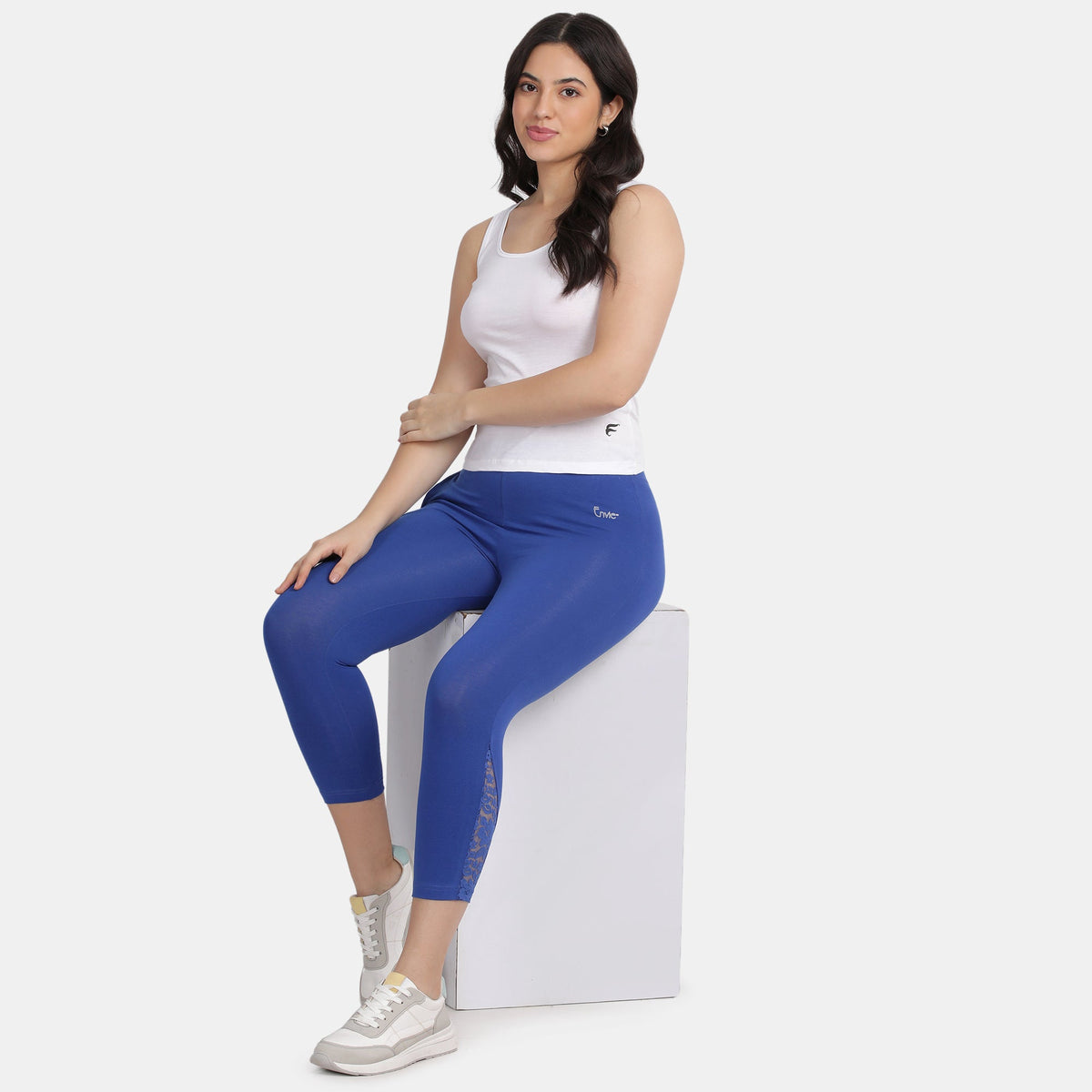 Envie Regular Fit U-Neck Short Length Tank Top