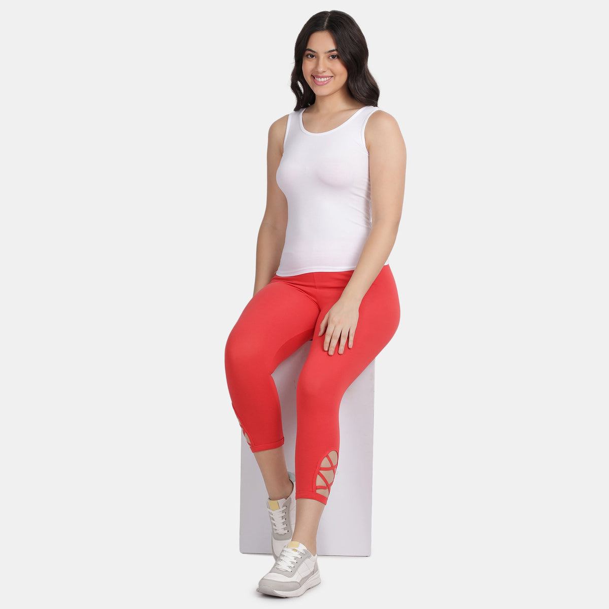 Envie Regular Fit U-Neck Short Length Tank Top