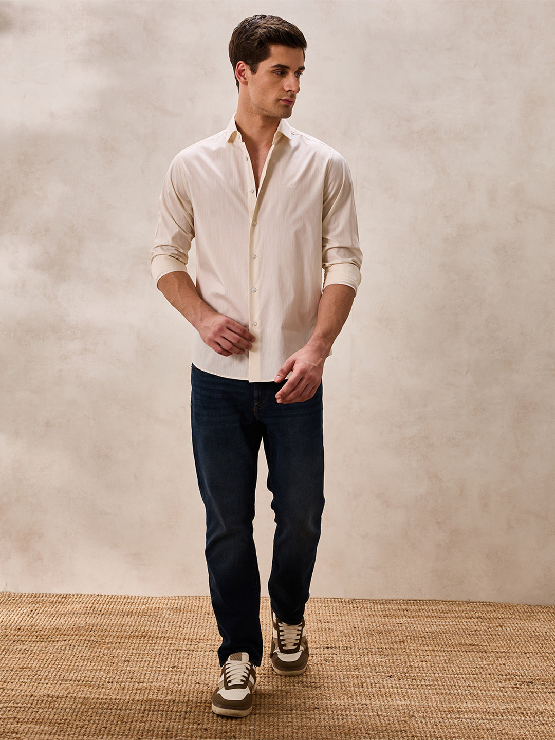 Yellow Regular Fit Solid Formal Cotton Shirt for Men (LAZEN)