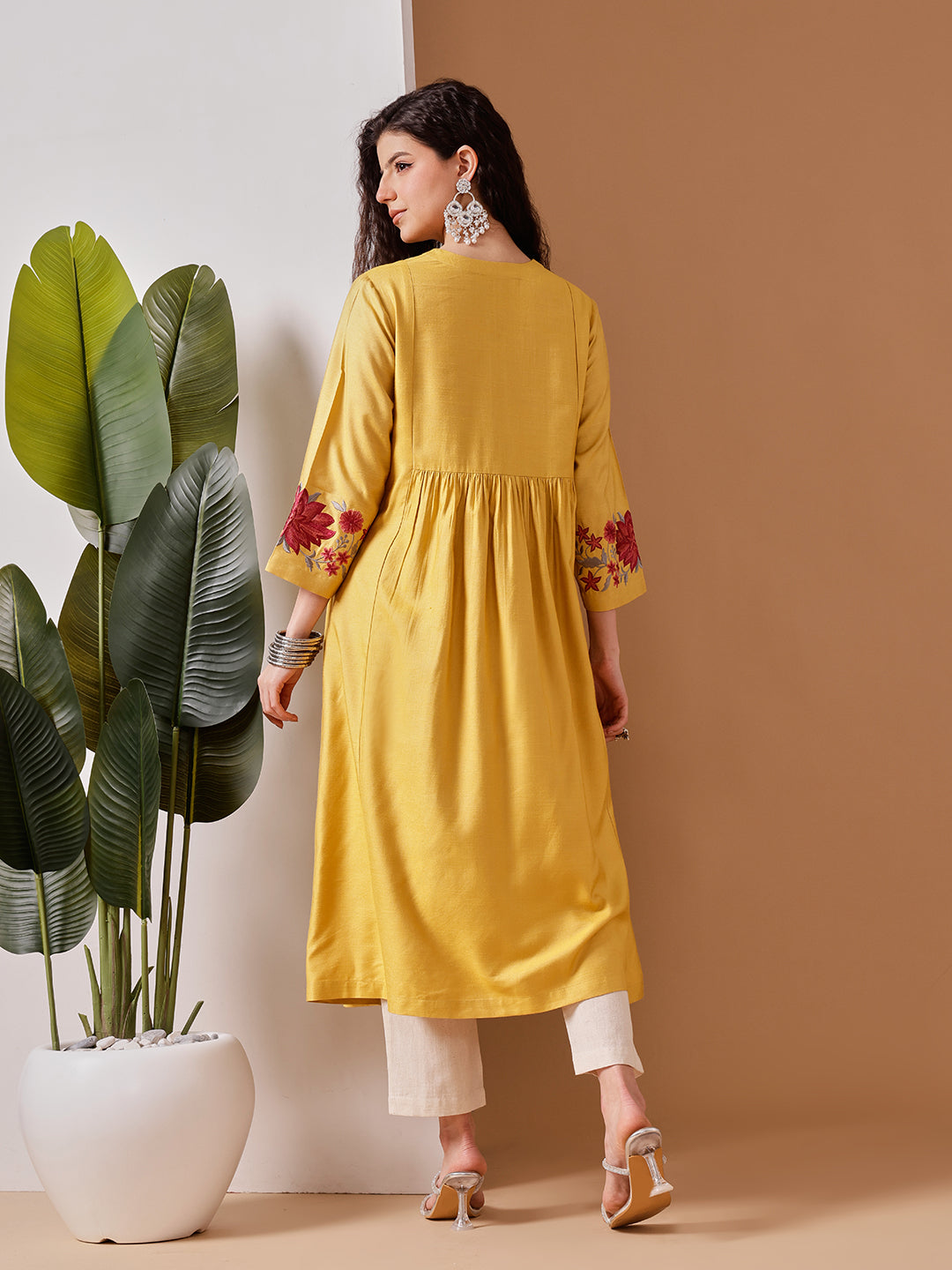 Barara Women's Mustard Yellow Kurti