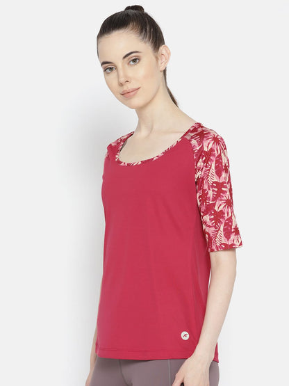 Alcis Women Pink Solid Round Neck Yoga T-shirt