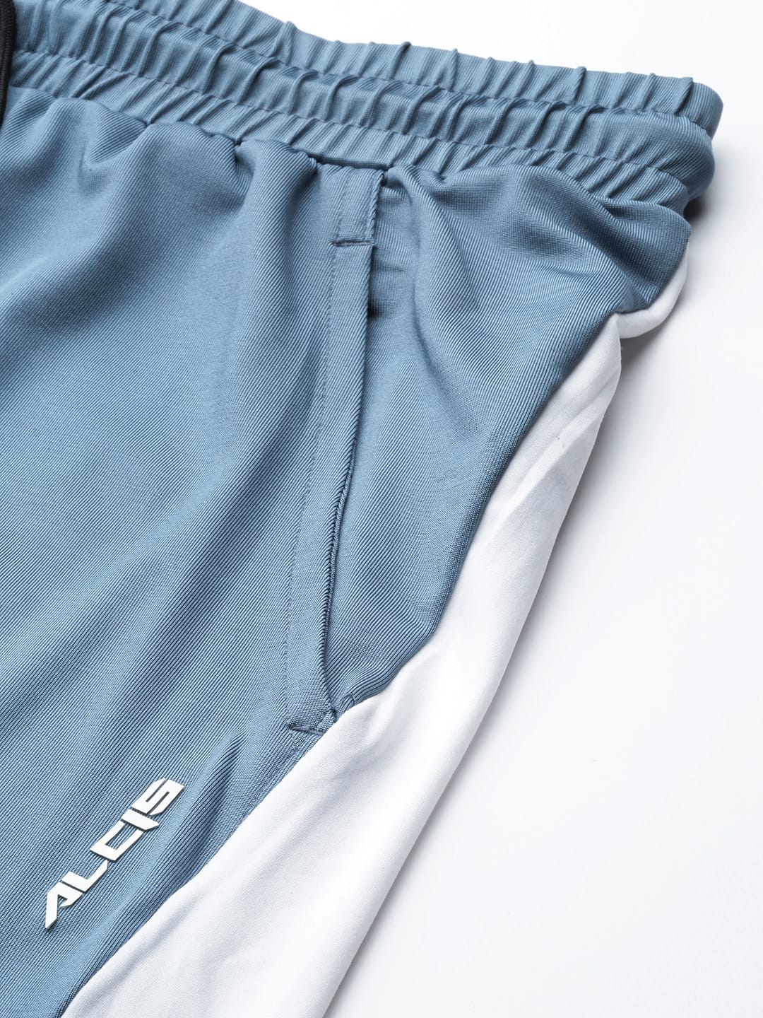 Alcis Men Blue Solid Slim Fit Sports Shorts
