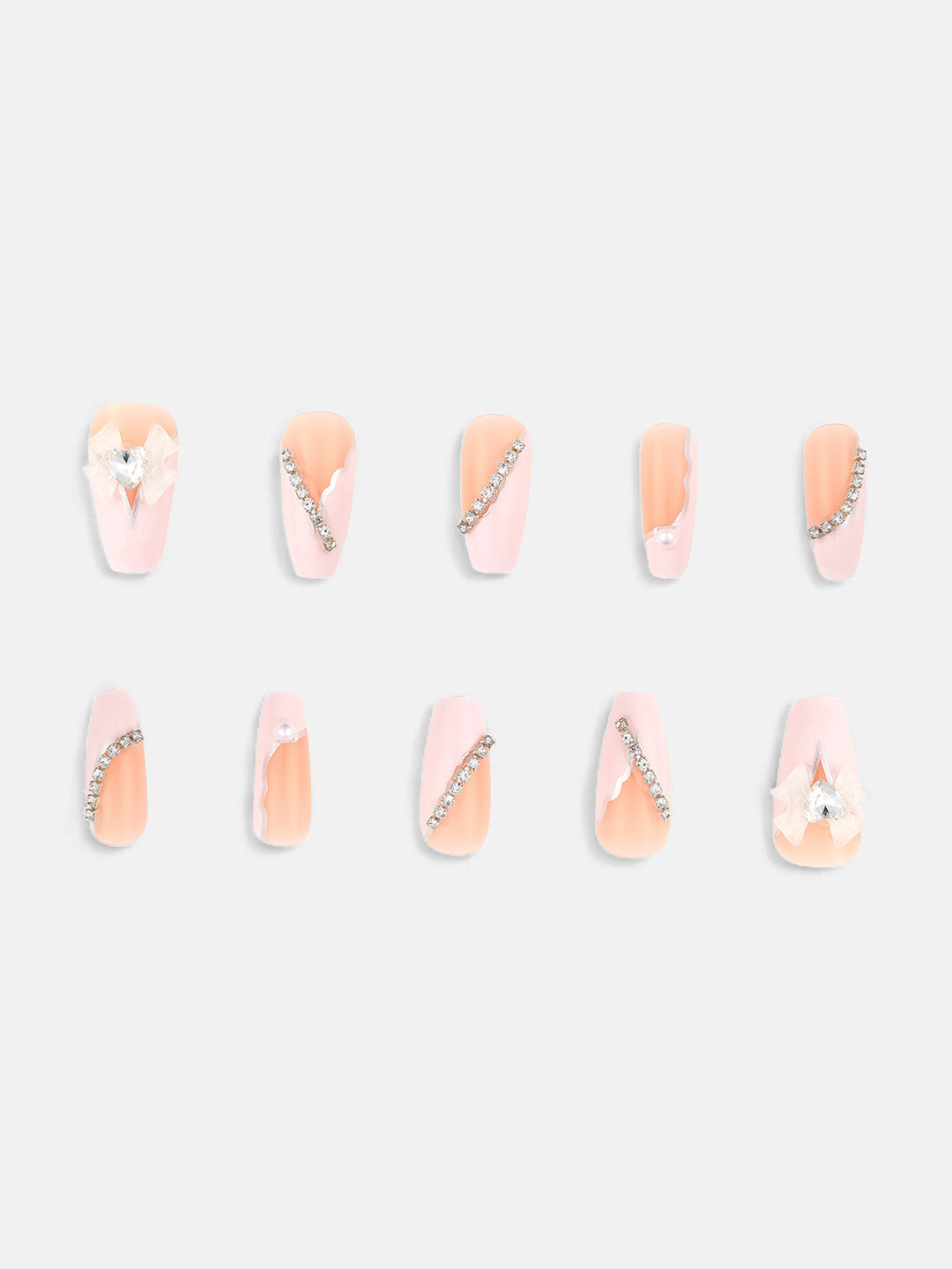 The MariÃ£Â©E Press-On Nails - Daisy White