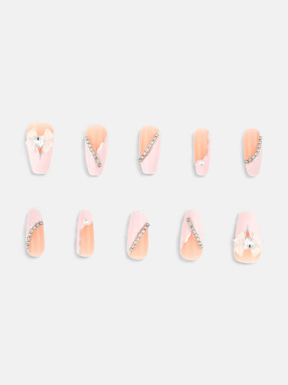 The MariÃ£Â©E Press-On Nails - Daisy White