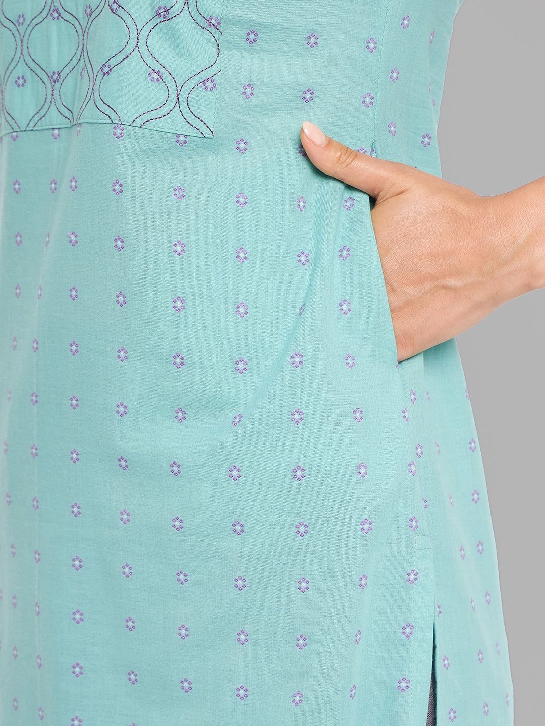 Women Sea Green Kurta With Embroidered Yoke Krya