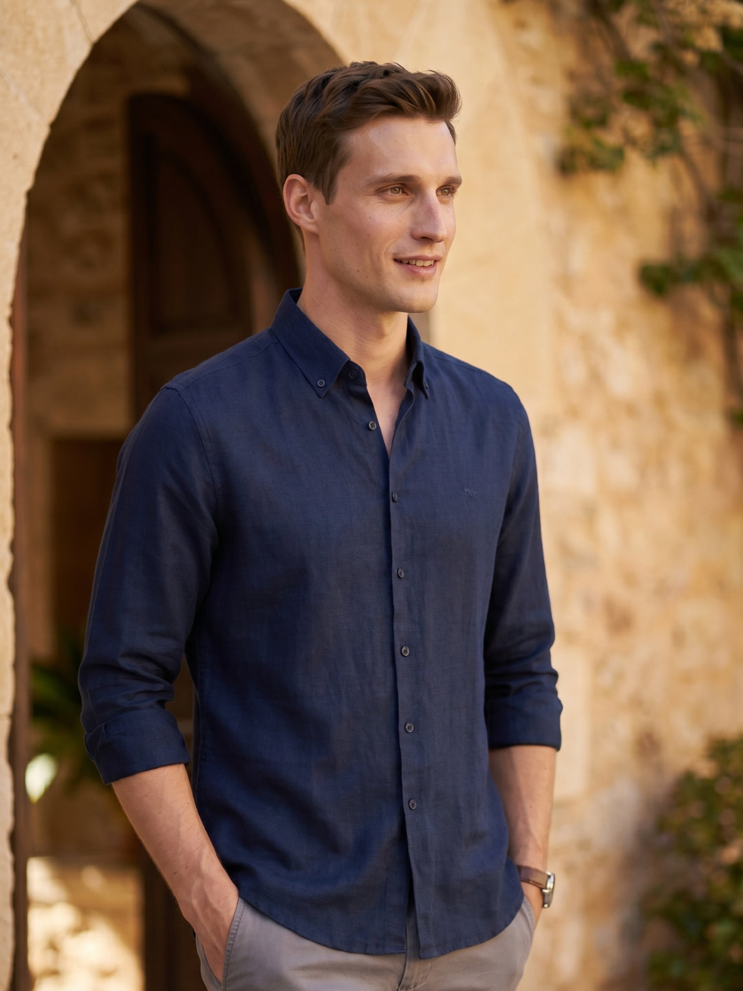 Regular Fit Navy Blue Linen Solid Casual Shirt for Men (LIBRA)