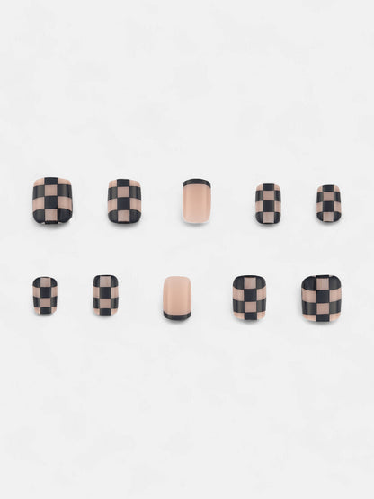The Checkered Press-On Nails - Onyx Black