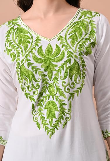 Women Kashmiri Embroidered Straight Kurta-White Green