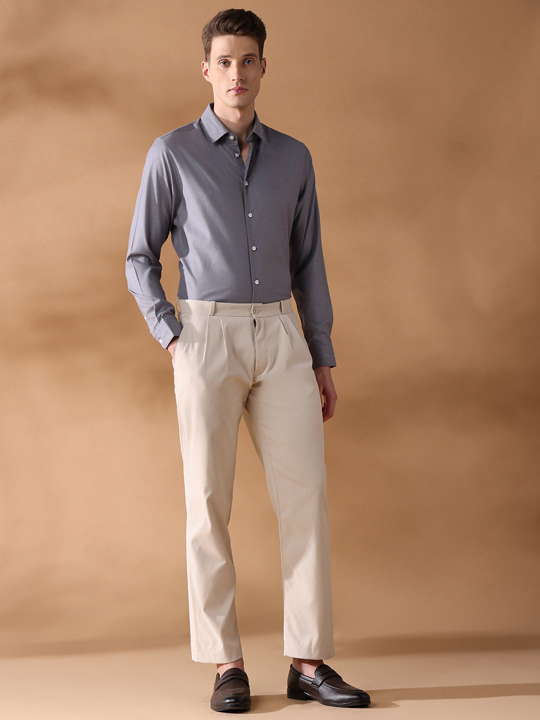 Grey Slim Fit Solid Formal Shirt for Men (FURIO)