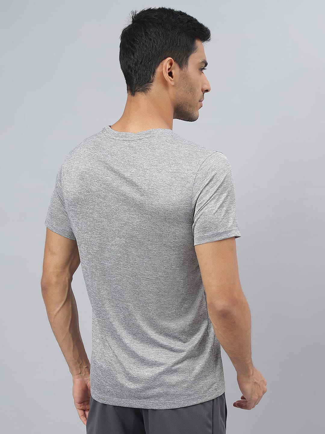 Alcis Men Printed Grey Cationic Anti-Static Slim-Fit Round Neck Training T-Shirt