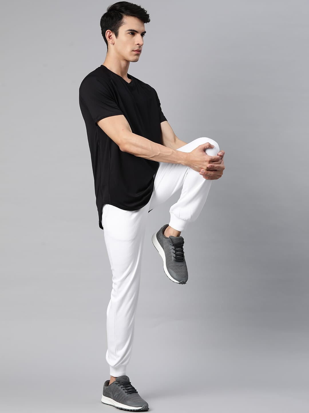 Alcis Men Solid Regular Fit Joggers