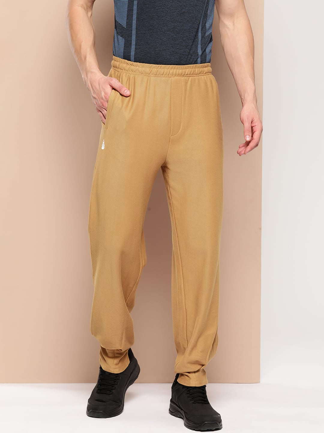 Alcis Men Solid Regular Fit Cotton Joggers