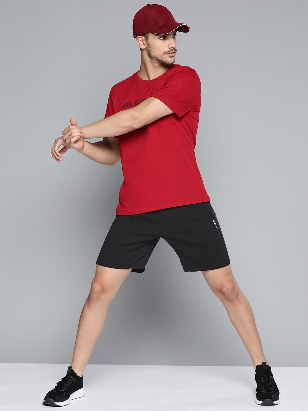 Alcis Men Solid Regular Fit Sports Shorts