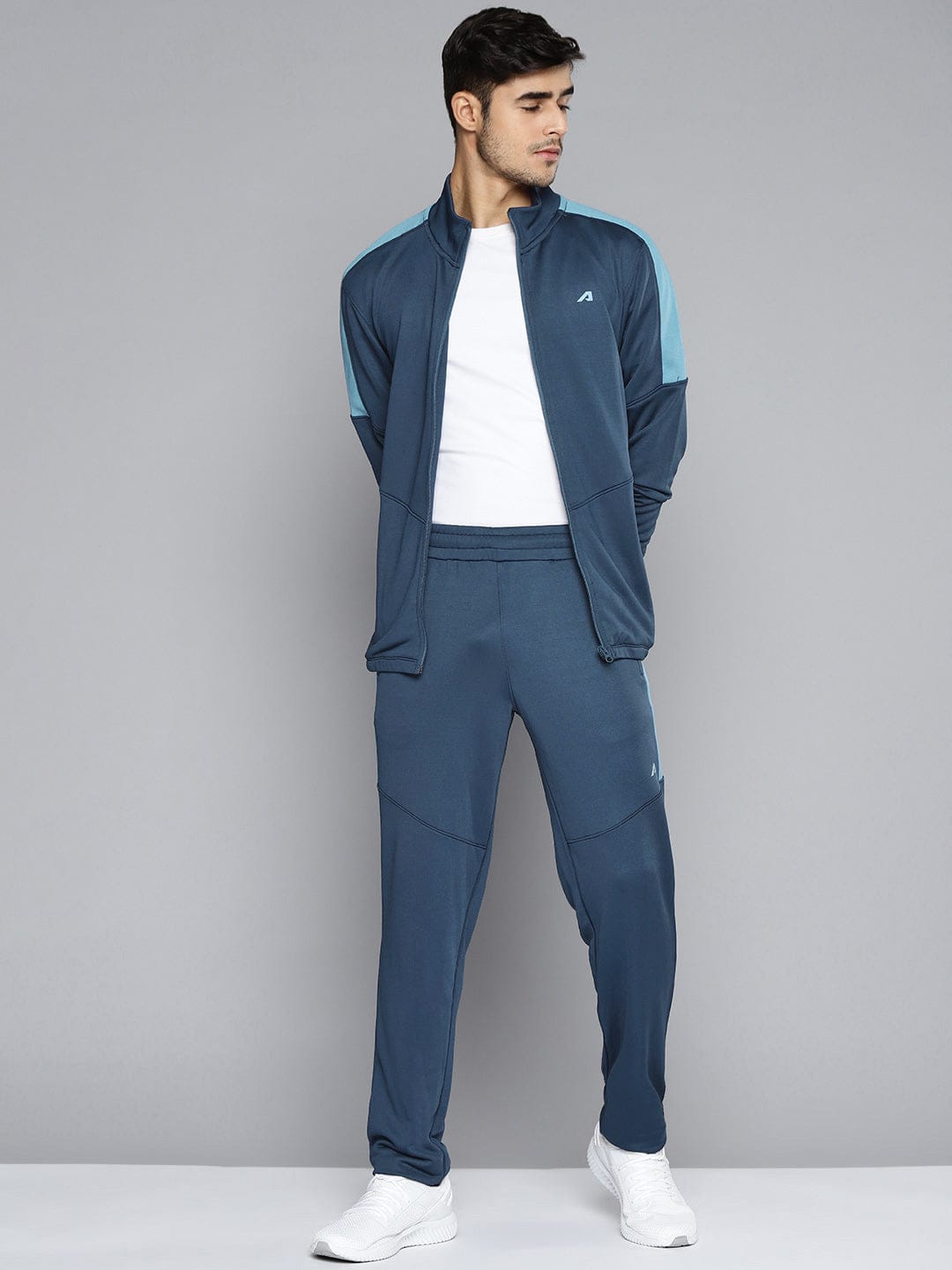 Alcis Men Blue Solid Tracksuit