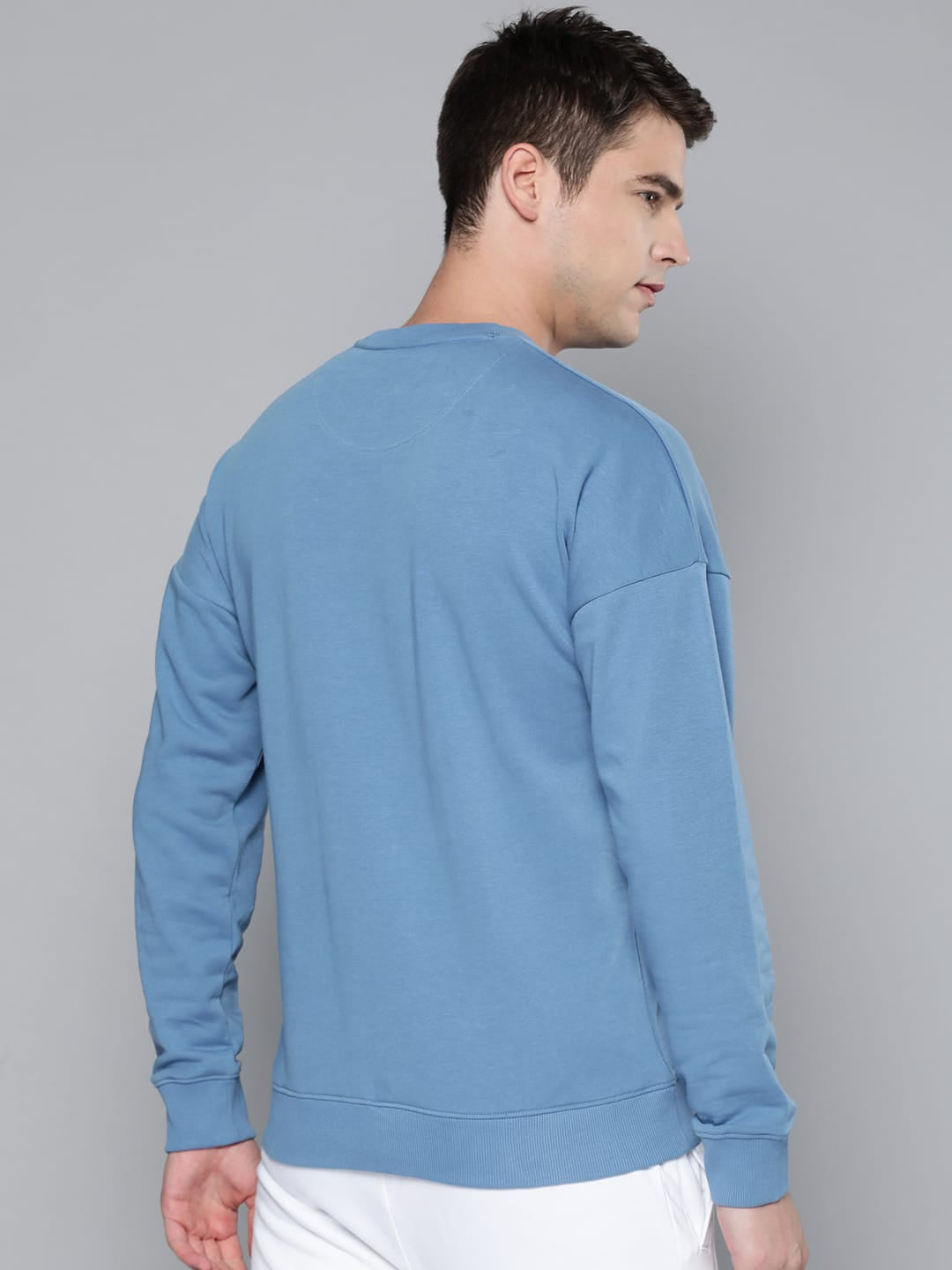 Alcis Men Blue Solid Sweatshirt
