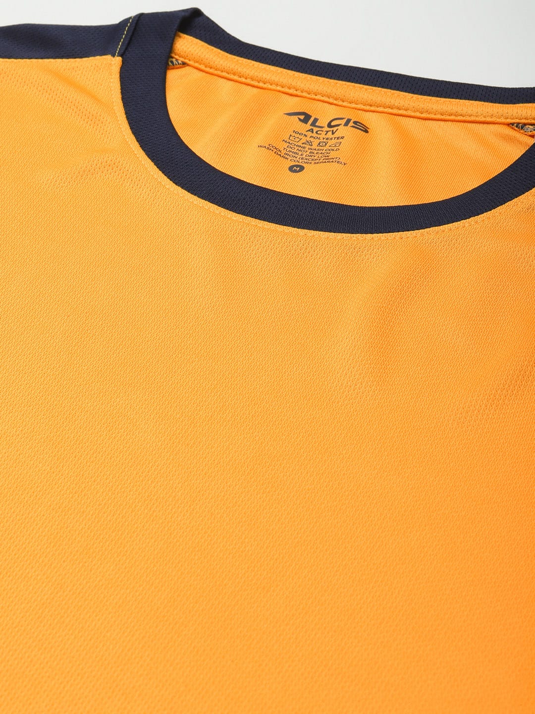 Alcis Men Mustard Yellow Printed Slim Fit T-shirt