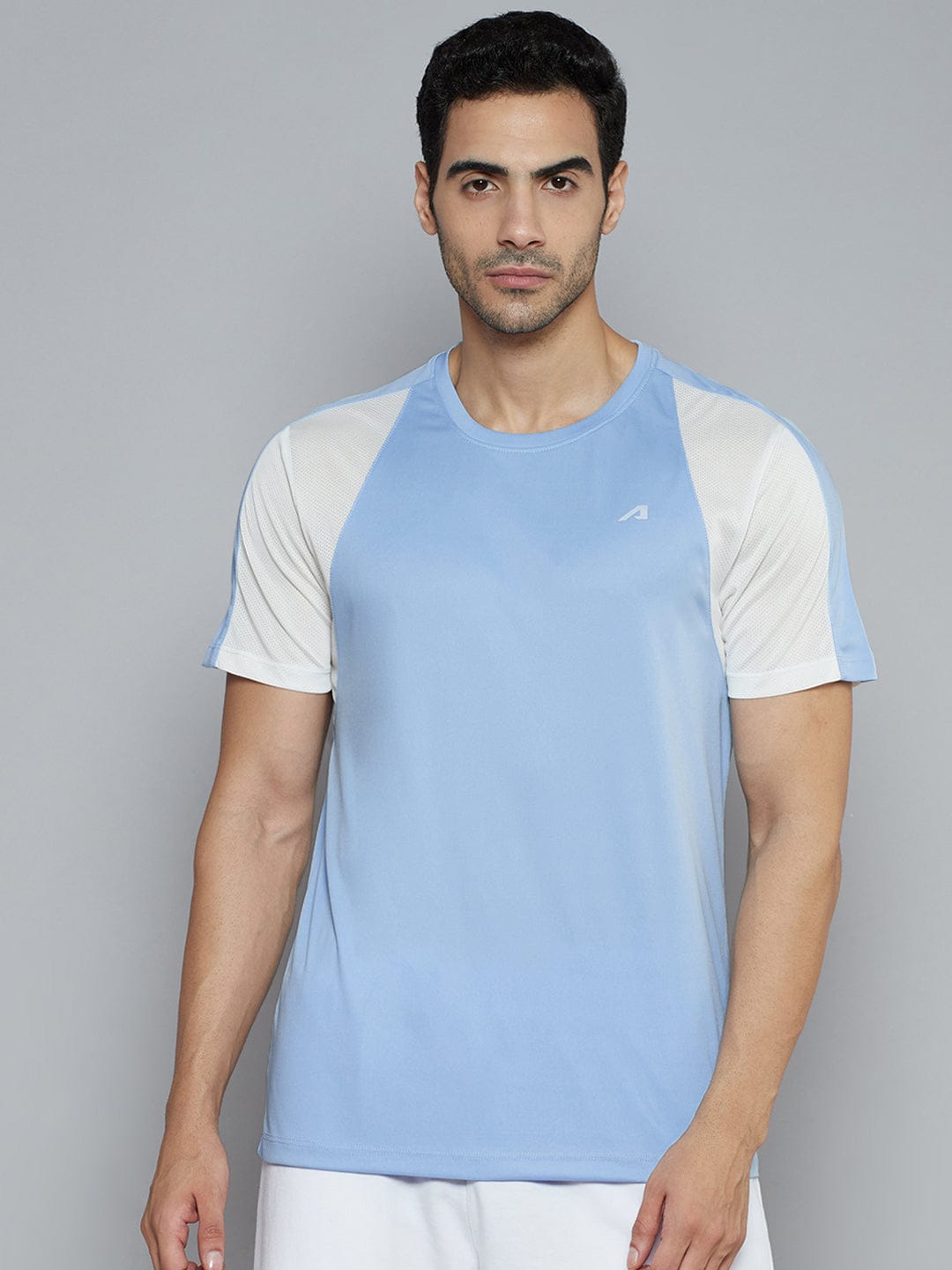 Alcis Men Blue Solid Slim Fit T-shirt