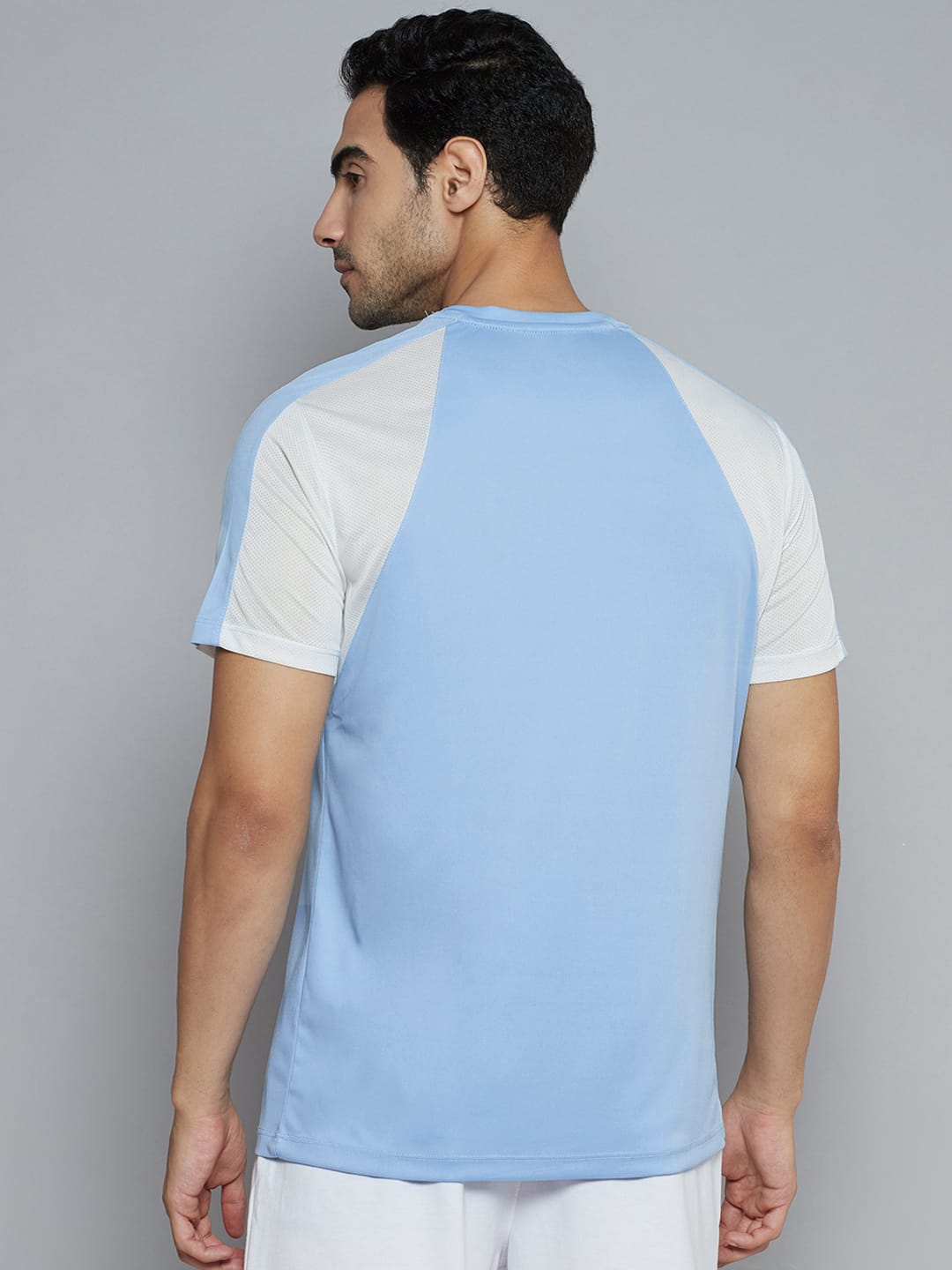 Alcis Men Blue Solid Slim Fit T-shirt