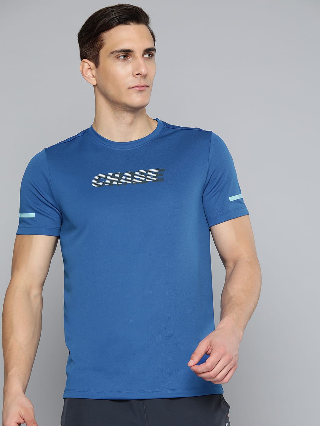 Alcis Men Blue Typography Printed Slim Fit T-shirt