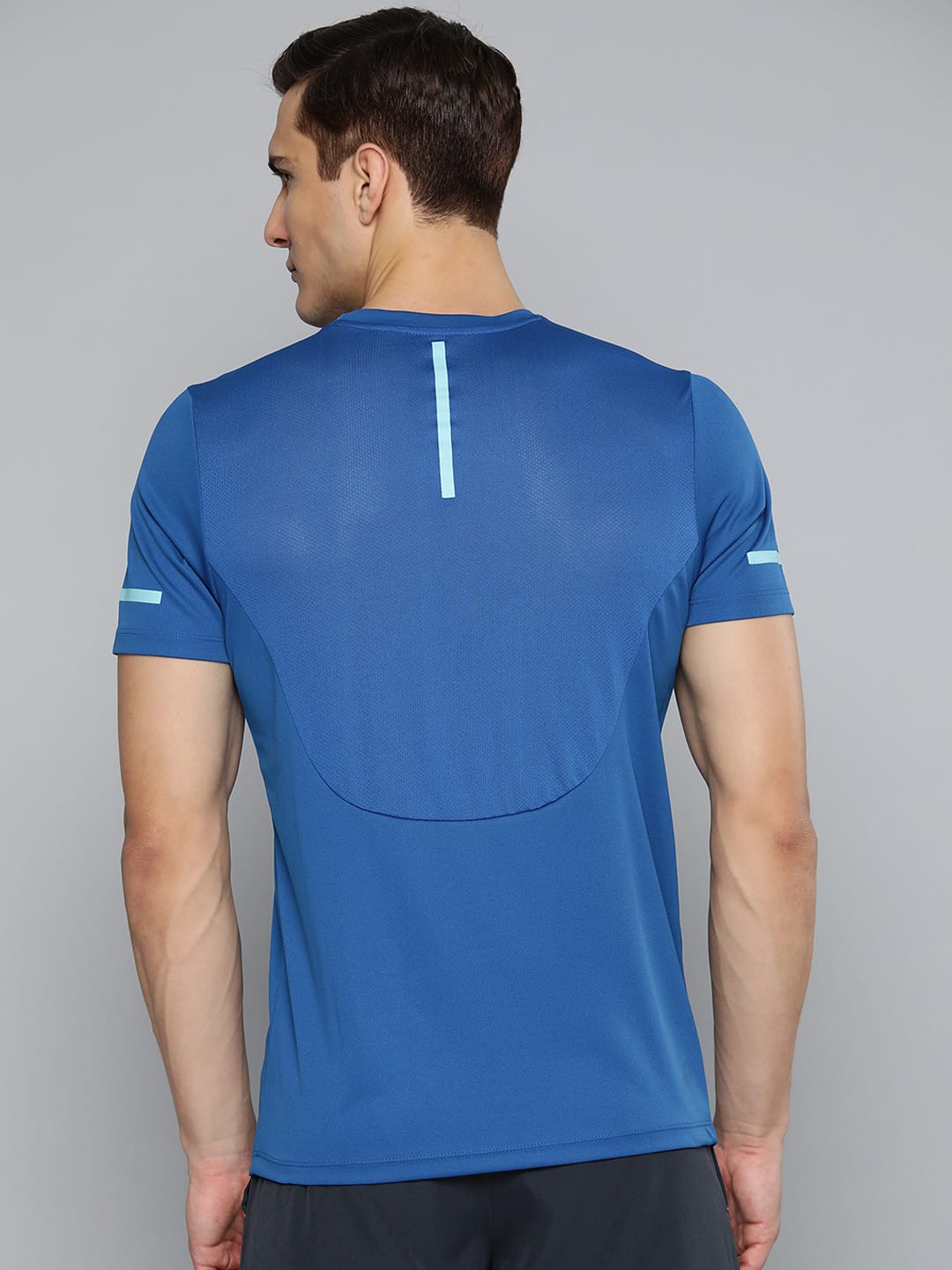 Alcis Men Blue Typography Printed Slim Fit T-shirt