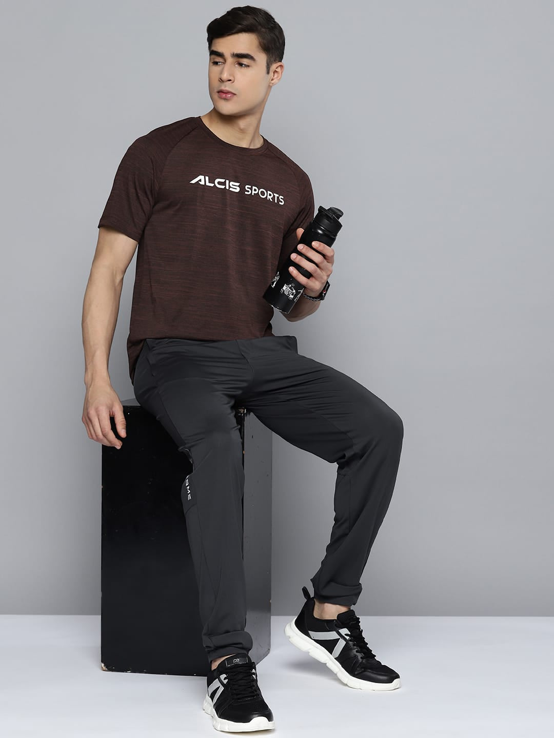 Alcis Men Brown Black Brand Logo Printed T-shirt