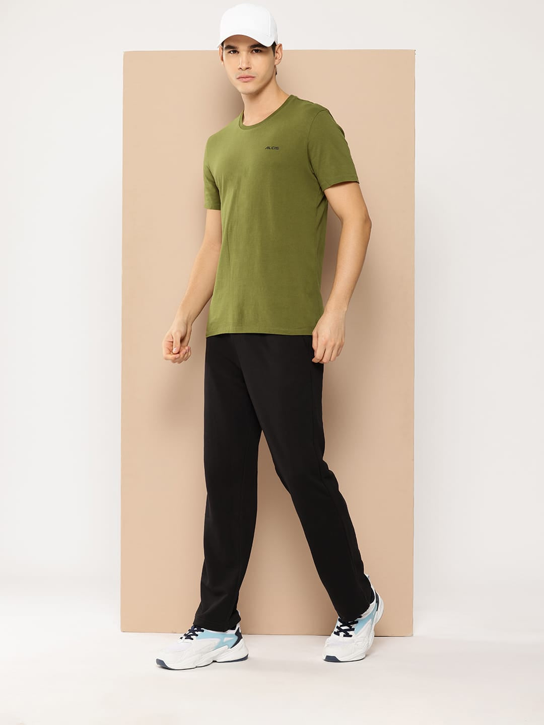 Alcis Men Olive Green Printed Sports T-shirt