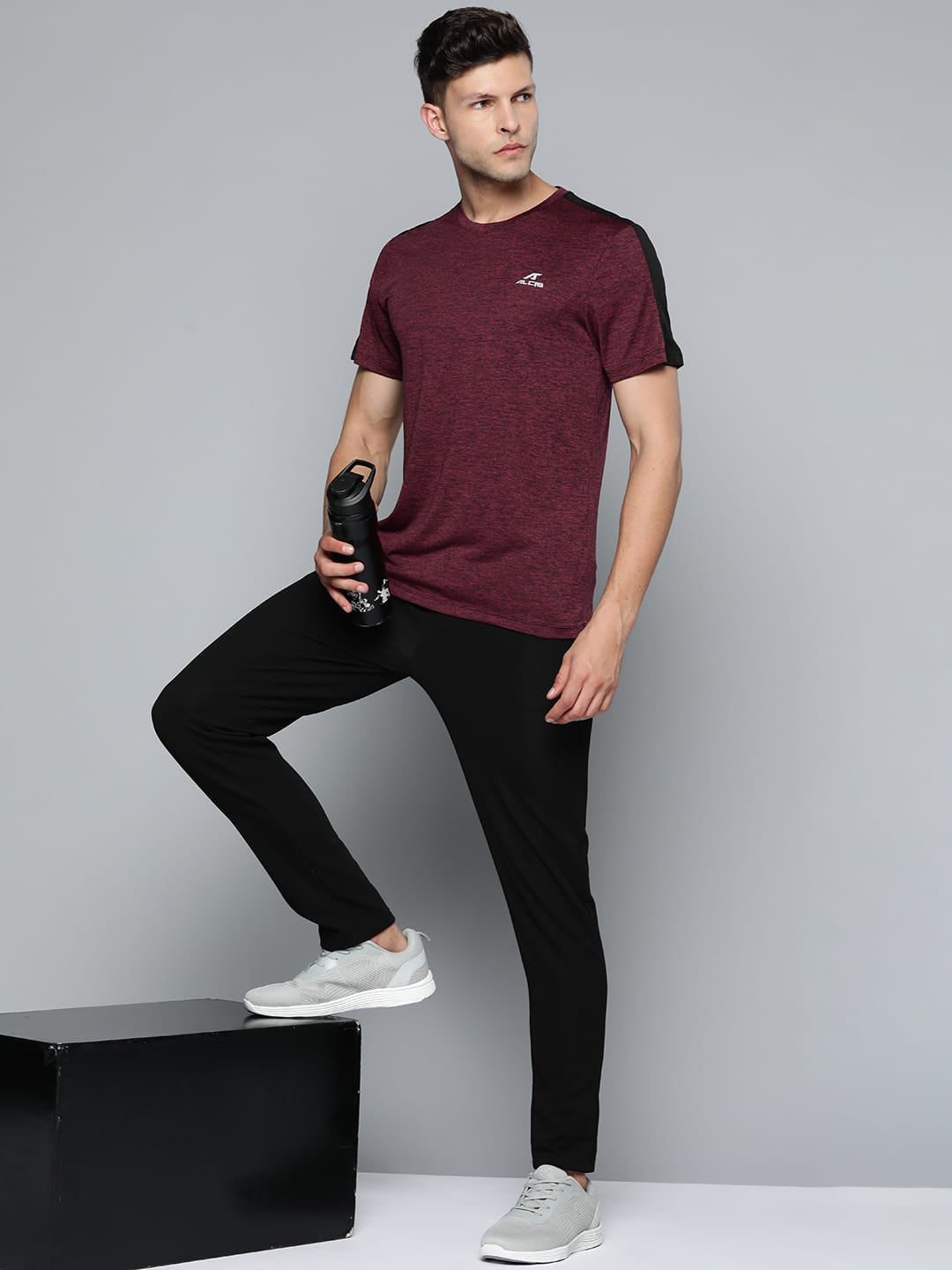 Alcis Men Maroon T-shirt