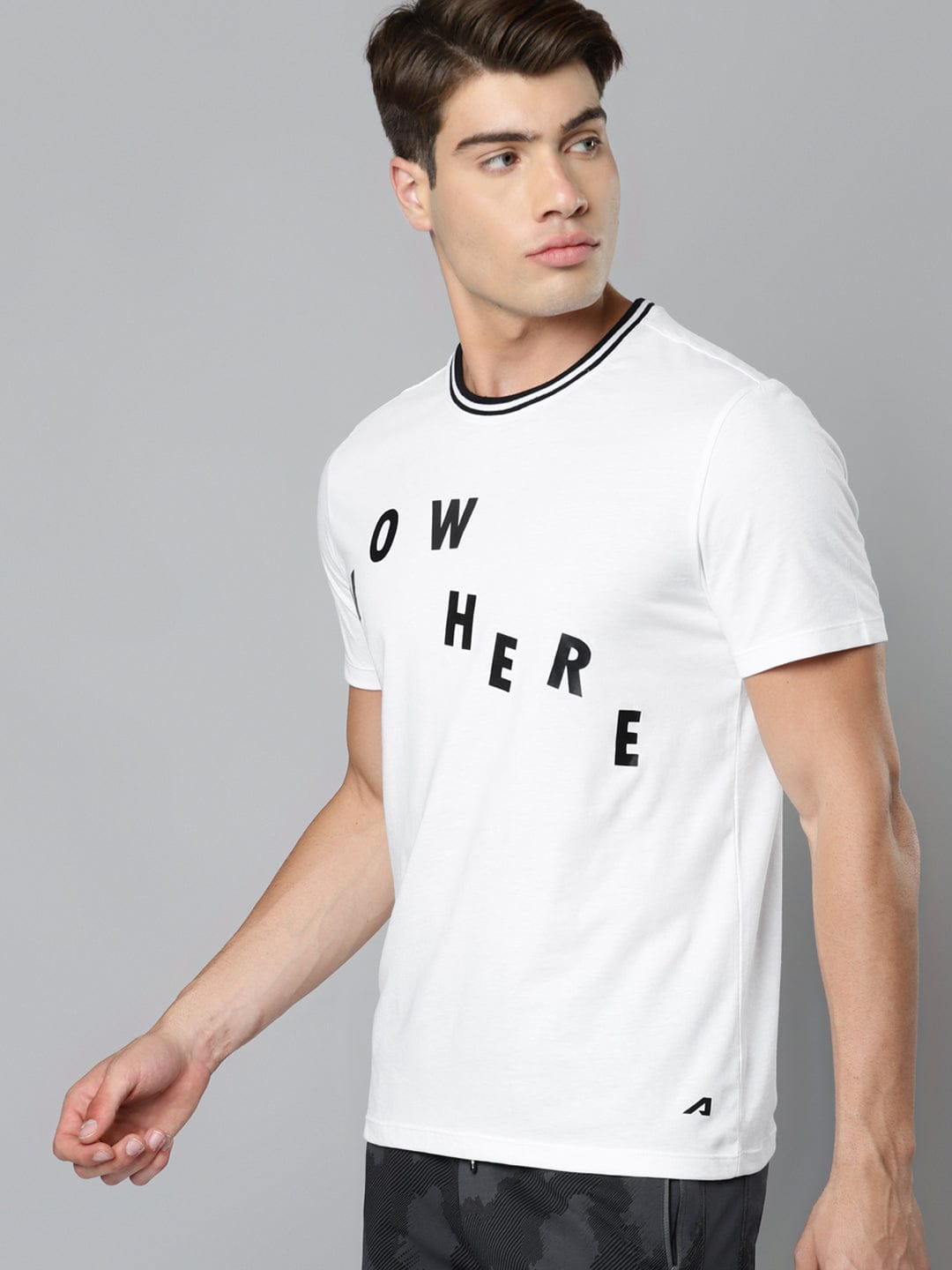 Alcis Men White  Black Typography Printed Slim Fit Running T-shirt