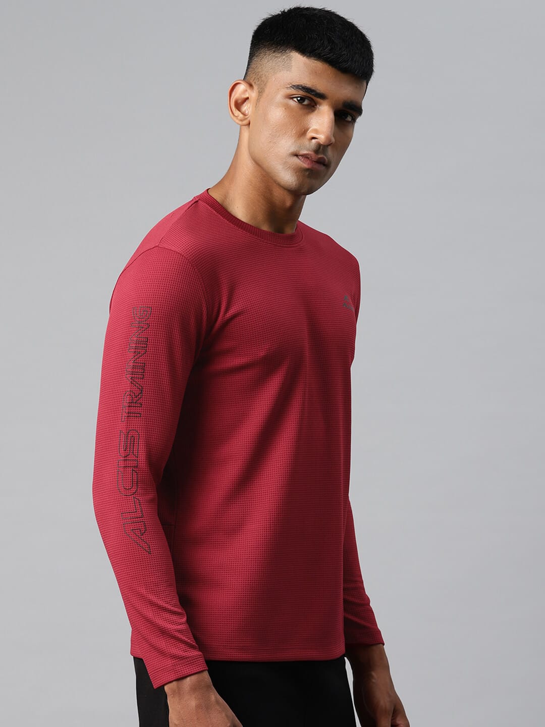 Alcis Men Typography Printed Dry Tech Slim Fit Sports T-shirt