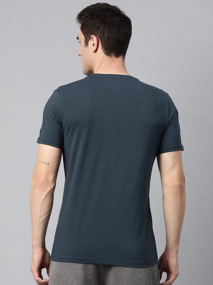 Alcis Men Solid Stretchex Slim Fit T-shirt