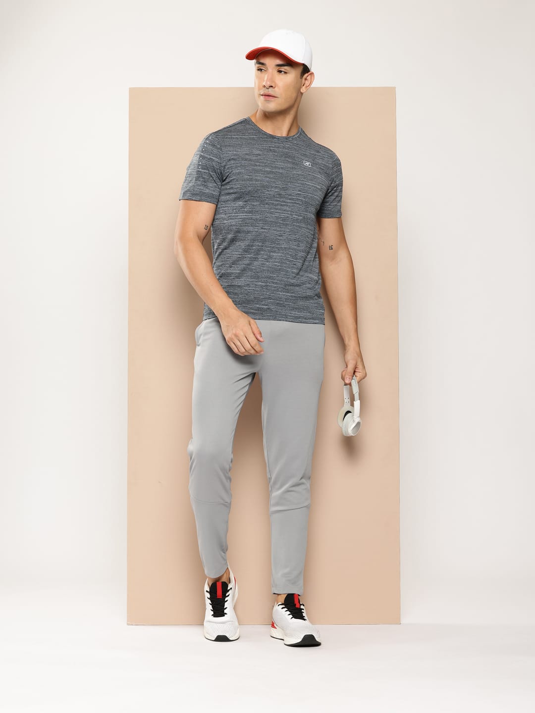 Silhouette Tee